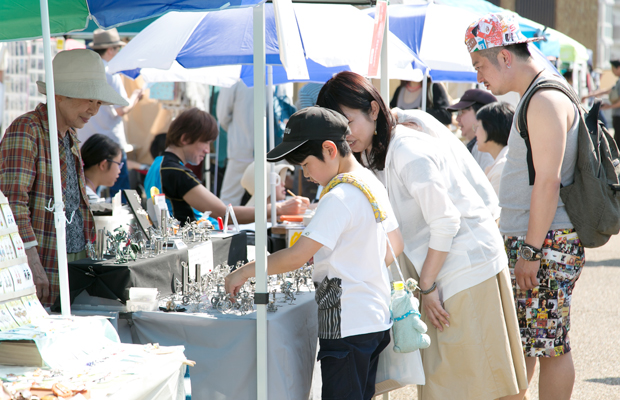 新開地マルシェ